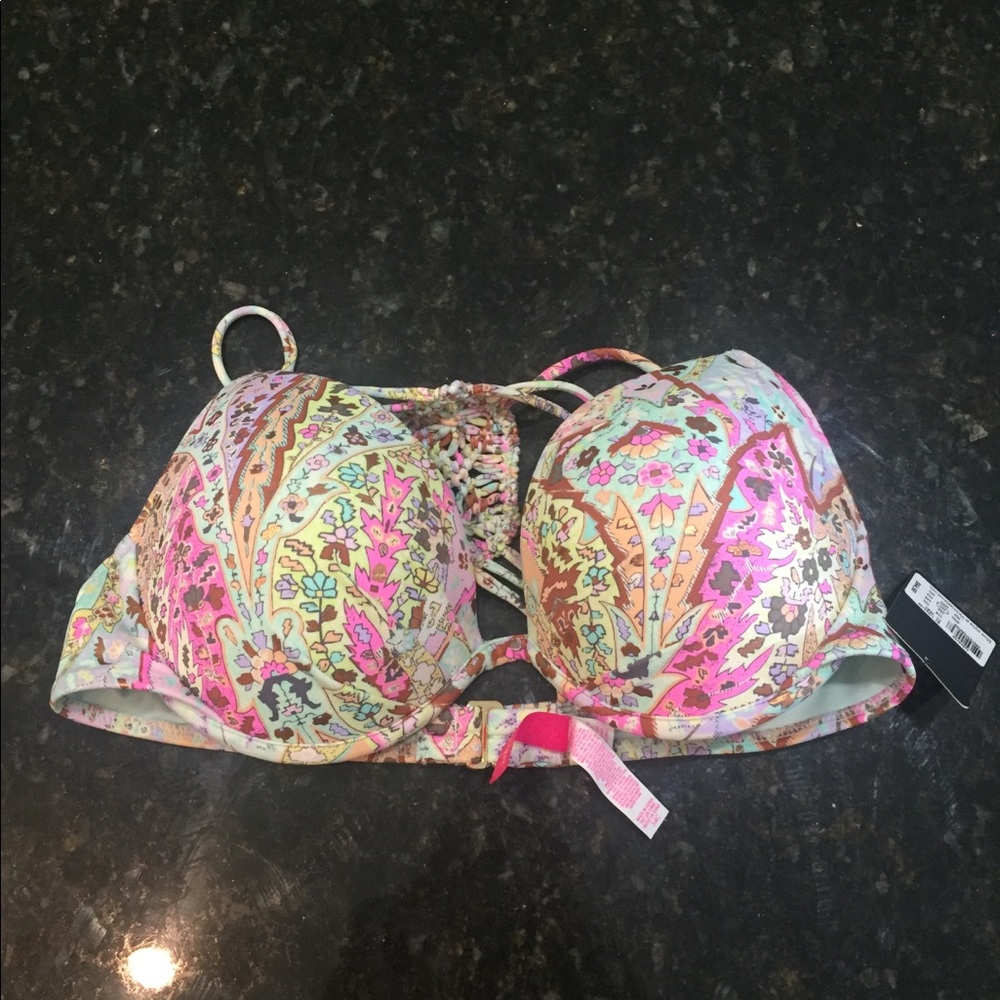 Victoria’s Secret 34C Push Up Bikini Top